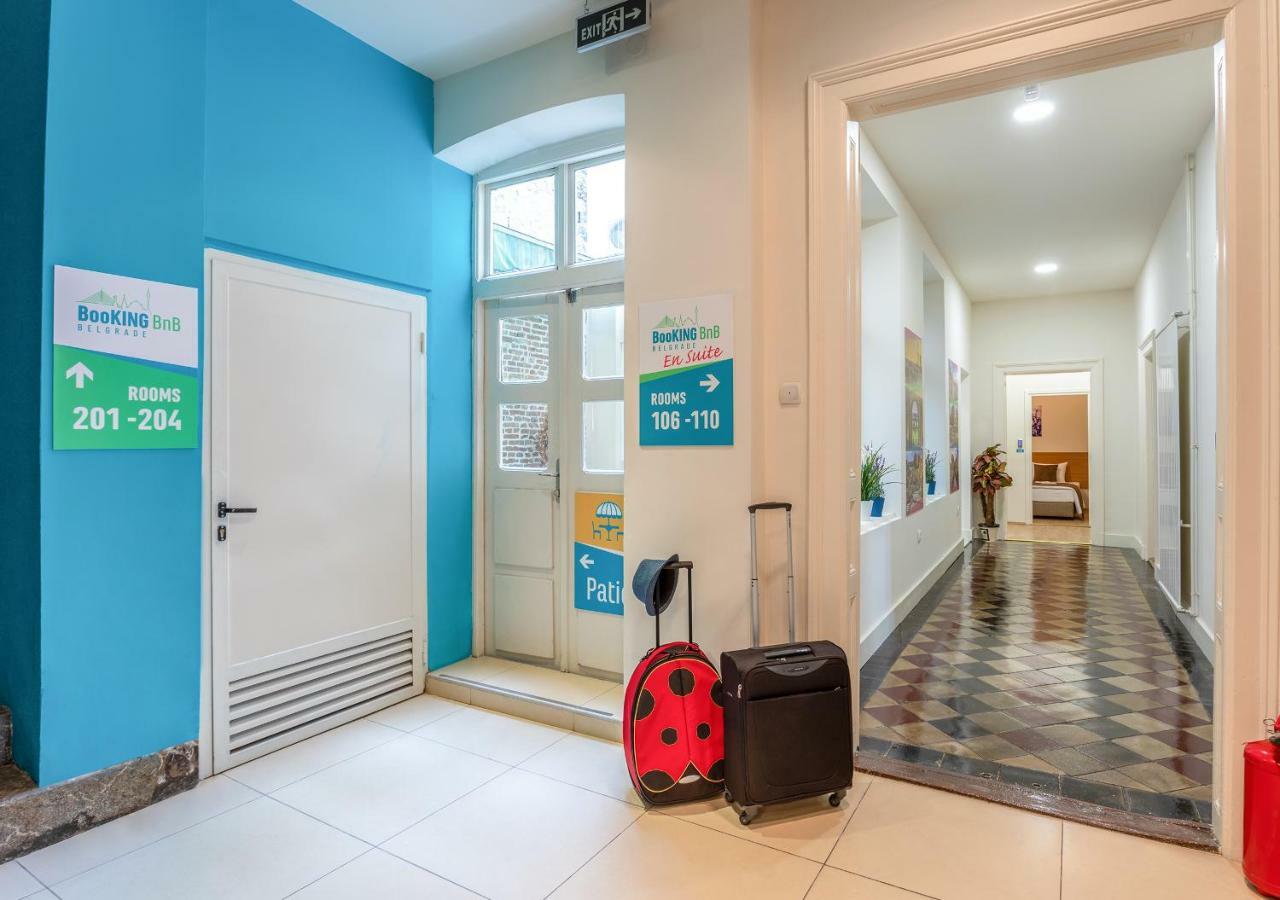 Booking En Suite Belgrado Esterno foto